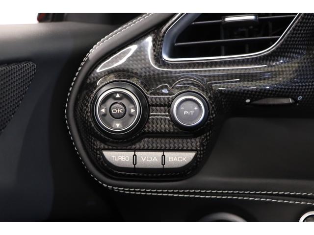 488スパイダー ベースグレード 左H 1オーナー 黒革 純正20インチアルミ フロントリフト レッドキャルパー キセノン カーボンステアリング/センターブリッジ/ドアパネル 七宝焼 純正HDDナビ バックカメラ 前後パークセンサー(20枚目)