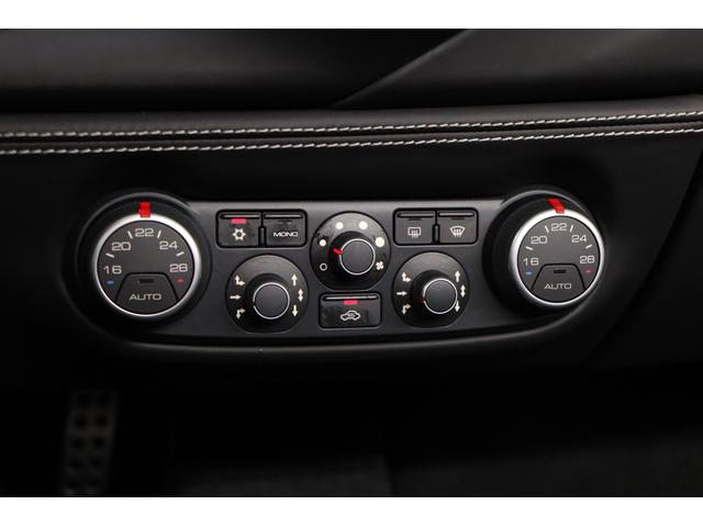 488スパイダー ベースグレード 左H 1オーナー 黒革 純正20インチアルミ フロントリフト レッドキャルパー キセノン カーボンステアリング/センターブリッジ/ドアパネル 七宝焼 純正HDDナビ バックカメラ 前後パークセンサー(29枚目)