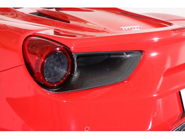 488スパイダー ベースグレード 左H 1オーナー 黒革 純正20インチアルミ フロントリフト レッドキャルパー キセノン カーボンステアリング/センターブリッジ/ドアパネル 七宝焼 純正HDDナビ バックカメラ 前後パークセンサー(35枚目)