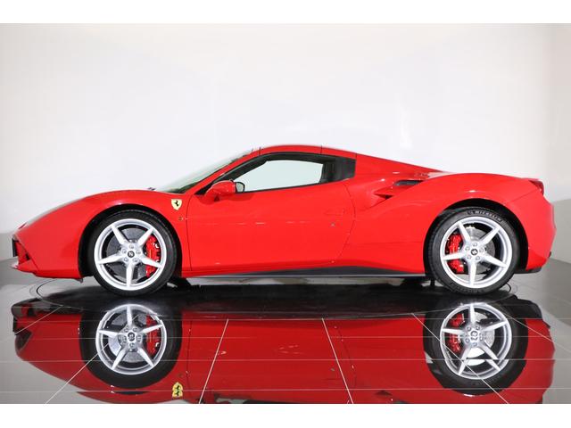 488スパイダー ベースグレード 左H 1オーナー 黒革 純正20インチアルミ フロントリフト レッドキャルパー キセノン カーボンステアリング/センターブリッジ/ドアパネル 七宝焼 純正HDDナビ バックカメラ 前後パークセンサー(49枚目)
