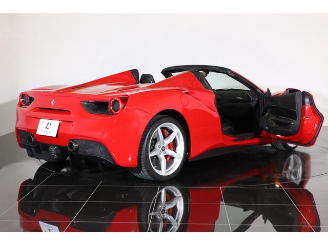 488スパイダー ベースグレード 左H 1オーナー 黒革 純正20インチアルミ フロントリフト レッドキャルパー キセノン カーボンステアリング/センターブリッジ/ドアパネル 七宝焼 純正HDDナビ バックカメラ 前後パークセンサー(55枚目)