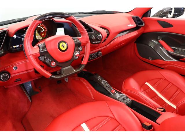 ４８８スパイダー ベースグレード　左Ｈ　赤革　２０インチ鍛造アルミ　フロントリフト　イエローキャリパー　スポーツエキゾースト　キセノン　カーボンドライバーゾーン　デイトナフル電動シート　ＪＢＬ　純正ＨＤＤナビ　バックカメラ　ＥＴＣ（2枚目）