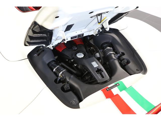 ４８８スパイダー ベースグレード　左Ｈ　赤革　２０インチ鍛造アルミ　フロントリフト　イエローキャリパー　スポーツエキゾースト　キセノン　カーボンドライバーゾーン　デイトナフル電動シート　ＪＢＬ　純正ＨＤＤナビ　バックカメラ　ＥＴＣ（5枚目）