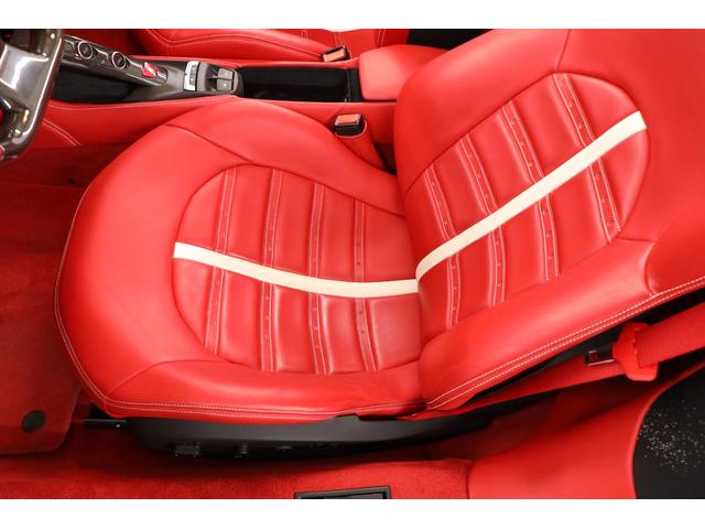 ４８８スパイダー ベースグレード　左Ｈ　赤革　２０インチ鍛造アルミ　フロントリフト　イエローキャリパー　スポーツエキゾースト　キセノン　カーボンドライバーゾーン　デイトナフル電動シート　ＪＢＬ　純正ＨＤＤナビ　バックカメラ　ＥＴＣ（6枚目）