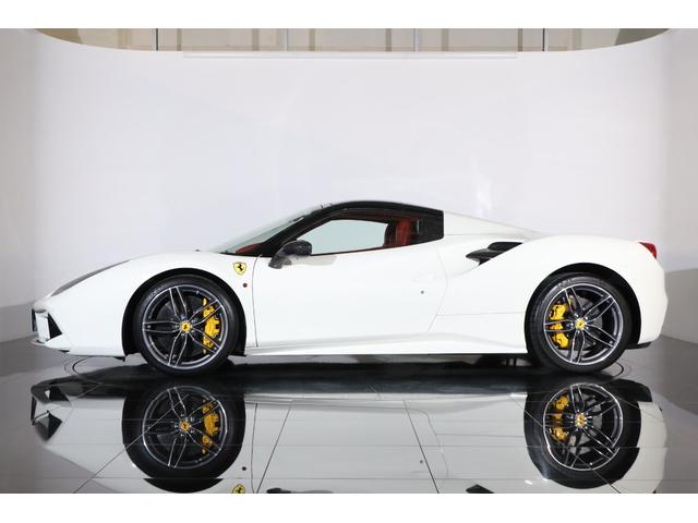 ４８８スパイダー ベースグレード　左Ｈ　赤革　２０インチ鍛造アルミ　フロントリフト　イエローキャリパー　スポーツエキゾースト　キセノン　カーボンドライバーゾーン　デイトナフル電動シート　ＪＢＬ　純正ＨＤＤナビ　バックカメラ　ＥＴＣ（26枚目）