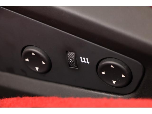 ４８８スパイダー ベースグレード　左Ｈ　赤革　２０インチ鍛造アルミ　フロントリフト　イエローキャリパー　スポーツエキゾースト　キセノン　カーボンドライバーゾーン　デイトナフル電動シート　ＪＢＬ　純正ＨＤＤナビ　バックカメラ　ＥＴＣ（37枚目）