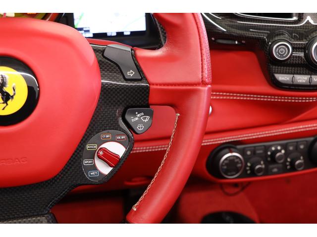 ４８８スパイダー ベースグレード　左Ｈ　赤革　２０インチ鍛造アルミ　フロントリフト　イエローキャリパー　スポーツエキゾースト　キセノン　カーボンドライバーゾーン　デイトナフル電動シート　ＪＢＬ　純正ＨＤＤナビ　バックカメラ　ＥＴＣ（42枚目）