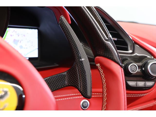 ４８８スパイダー ベースグレード　左Ｈ　赤革　２０インチ鍛造アルミ　フロントリフト　イエローキャリパー　スポーツエキゾースト　キセノン　カーボンドライバーゾーン　デイトナフル電動シート　ＪＢＬ　純正ＨＤＤナビ　バックカメラ　ＥＴＣ（43枚目）