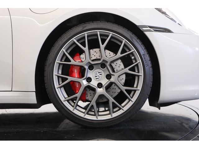 911 911カレラS カブリオレ ボディフルプロテクション施工 20/20インチRSスパイダーホイール スポーツクロノPKGスポ―ツエキゾースト PASM  レッドキャリパー LEDヘッドライト シートヒーター PCMナビ(3枚目)