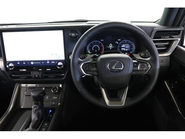ＧＸ ＧＸ５５０　バージョンＬ　１オーナー　純正２２インチＡＷ　電動サイドステップ　パノラマルーフ　マッサージ機能　ベンチレーター　シートヒーター　クールボックス　ナノイーＸ　マークレビンソン　純正ＳＤナビ　全周囲カメラ　地デジ（20枚目）