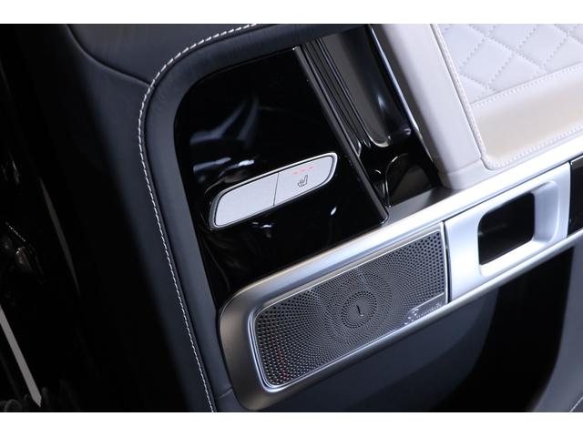 Ｇクラス Ｇ４００ｄ　ＡＭＧライン　白革　純正２０インチアルミ　アダプティブサス　サンルーフ　ダイヤモンドステッチ　マッサージ機能　ベンチレーター　イオナイザー　ＬＥＤヘッドライト　ブルメスター　純正ＨＤＤナビ　全周囲カメラ　地デジ（17枚目）