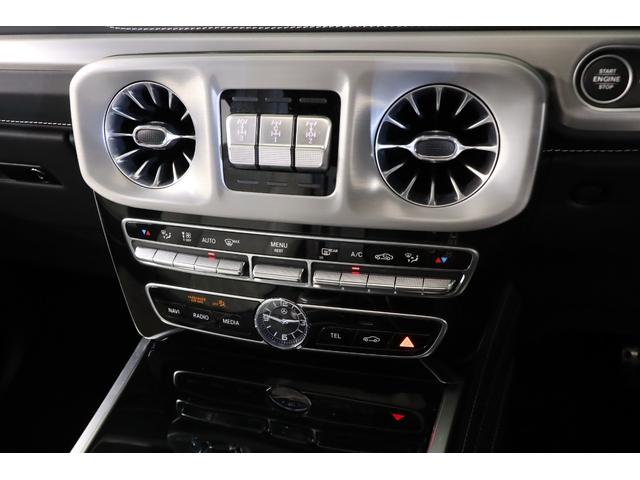 Ｇクラス Ｇ４００ｄ　ＡＭＧライン　白革　純正２０インチアルミ　アダプティブサス　サンルーフ　ダイヤモンドステッチ　マッサージ機能　ベンチレーター　イオナイザー　ＬＥＤヘッドライト　ブルメスター　純正ＨＤＤナビ　全周囲カメラ　地デジ（28枚目）