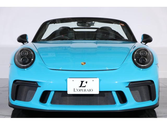 ９１１ ９１１スピードスター　６ＭＴ　世界限定１９４８台　正規Ｄ車２０インチ鍛造アルミ　ＰＣＣＢ　フロントリフト　スポーツクロノ　スポエキ　ＬＥＤヘッドライト　カーボンドアミラー　バケットシート　レッドステッチ　ボース（15枚目）