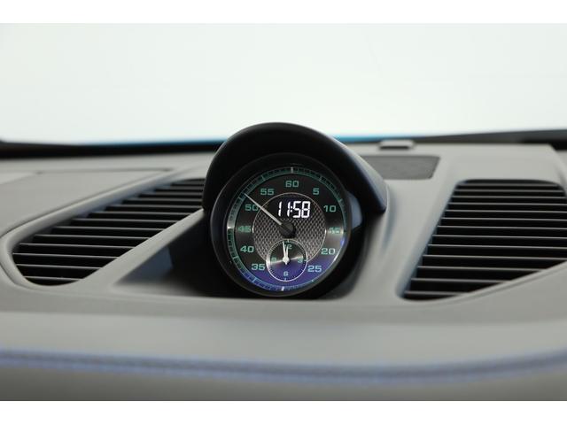 ９１１ ９１１スピードスター　６ＭＴ　世界限定１９４８台　正規Ｄ車２０インチ鍛造アルミ　ＰＣＣＢ　フロントリフト　スポーツクロノ　スポエキ　ＬＥＤヘッドライト　カーボンドアミラー　バケットシート　レッドステッチ　ボース（27枚目）