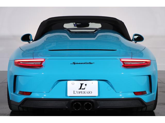 ９１１ ９１１スピードスター　６ＭＴ　世界限定１９４８台　正規Ｄ車２０インチ鍛造アルミ　ＰＣＣＢ　フロントリフト　スポーツクロノ　スポエキ　ＬＥＤヘッドライト　カーボンドアミラー　バケットシート　レッドステッチ　ボース（37枚目）