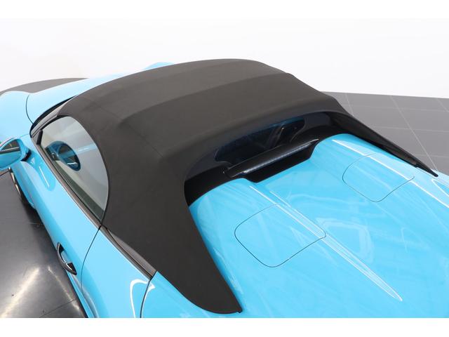 ９１１ ９１１スピードスター　６ＭＴ　世界限定１９４８台　正規Ｄ車２０インチ鍛造アルミ　ＰＣＣＢ　フロントリフト　スポーツクロノ　スポエキ　ＬＥＤヘッドライト　カーボンドアミラー　バケットシート　レッドステッチ　ボース（42枚目）