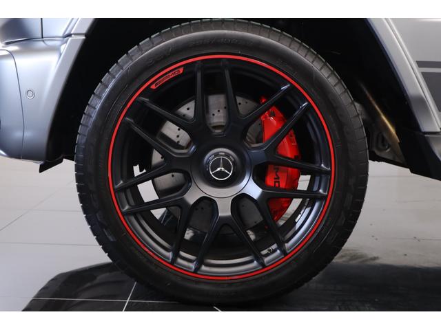Ｇクラス Ｇ６３　ＡＭＧレザーエクスクルーシブパッケージ　エディション１　左Ｈ　黒／赤革　ＡＭＧ世田谷特注　２２インチ鍛造ＡＷ　スモークＬＥＤライト　サンルーフ　レッドカーボントリム　ダイヤモンドステッチ　マッサージ機能　ベンチレーター　ブルメスター（3枚目）