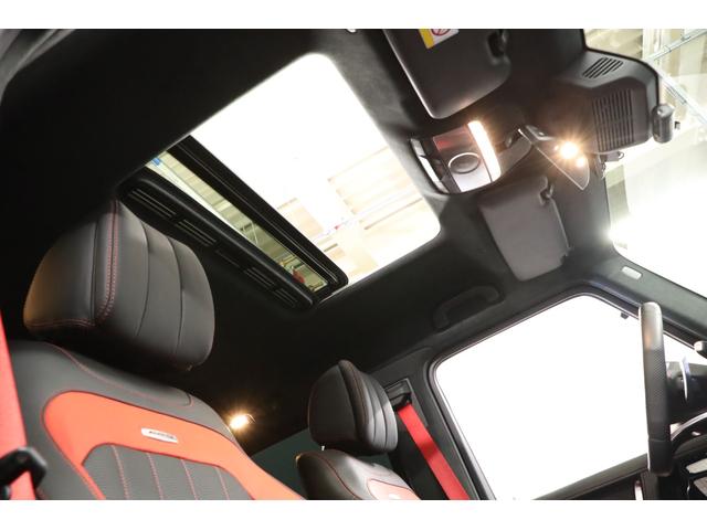 Ｇクラス Ｇ６３　ＡＭＧレザーエクスクルーシブパッケージ　エディション１　左Ｈ　黒／赤革　ＡＭＧ世田谷特注　２２インチ鍛造ＡＷ　スモークＬＥＤライト　サンルーフ　レッドカーボントリム　ダイヤモンドステッチ　マッサージ機能　ベンチレーター　ブルメスター（15枚目）