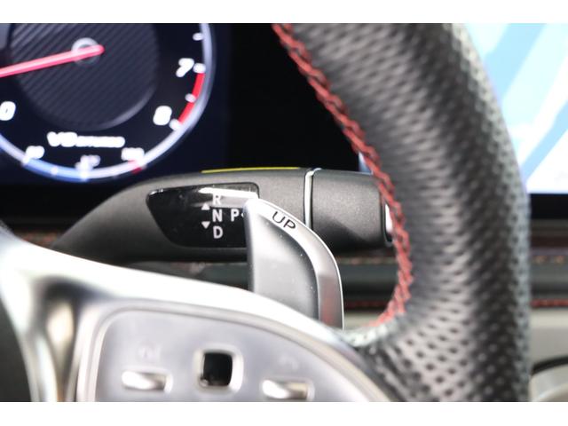 Ｇクラス Ｇ６３　ＡＭＧレザーエクスクルーシブパッケージ　エディション１　左Ｈ　黒／赤革　ＡＭＧ世田谷特注　２２インチ鍛造ＡＷ　スモークＬＥＤライト　サンルーフ　レッドカーボントリム　ダイヤモンドステッチ　マッサージ機能　ベンチレーター　ブルメスター（17枚目）