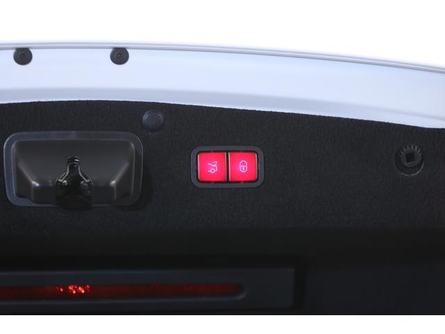 Sクラス S63 4マチック+ロング 後期モデル 有償色 白革 ショーファーPKG 20インチ鍛造アルミ パノラマルーフ LEDヘッドライト マッサージ機能 ベンチレーター ブルメスター リアエンタメ 純正HDDナビ 全周囲カメラ 地デジ(24枚目)