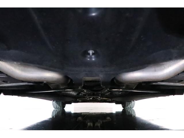 Sクラス S63 4マチック+ロング 後期モデル 有償色 白革 ショーファーPKG 20インチ鍛造アルミ パノラマルーフ LEDヘッドライト マッサージ機能 ベンチレーター ブルメスター リアエンタメ 純正HDDナビ 全周囲カメラ 地デジ(29枚目)