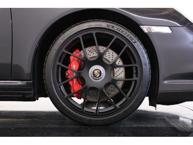 ９１１ ９１１ターボ　左Ｈ　ＰＤＫ　後期　有償色　赤革　スポーツクロノ　純正１９インチアルミ　ＰＡＳＭ　キセノン　スポーツステアリング　パドルシフト　シートヒーター　ボーズ　純正ＨＤＤナビ　地デジ　バックカメラ　ＥＴＣ（5枚目）