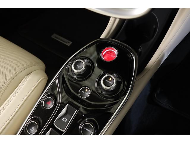 GT ベースグレード タン革 カーボンブレーキ プラクティカリティパック 純正20/21インチアルミ フロントリフト LEDヘッドライト シートヒーター パドルシフト 電動リアゲート B&W IRISナビ バックカメラ(14枚目)