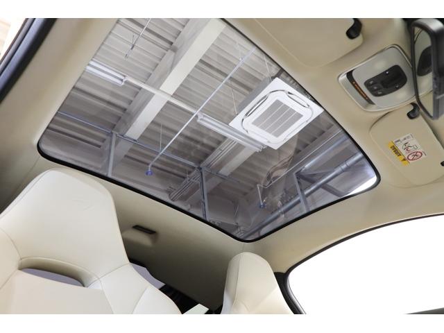 GT ベースグレード タン革 カーボンブレーキ プラクティカリティパック 純正20/21インチアルミ フロントリフト LEDヘッドライト シートヒーター パドルシフト 電動リアゲート B&W IRISナビ バックカメラ(15枚目)