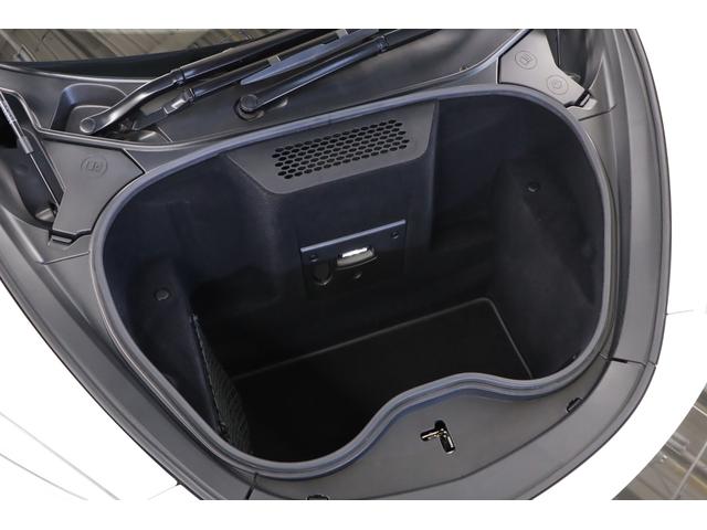 GT ベースグレード タン革 カーボンブレーキ プラクティカリティパック 純正20/21インチアルミ フロントリフト LEDヘッドライト シートヒーター パドルシフト 電動リアゲート B&W IRISナビ バックカメラ(22枚目)