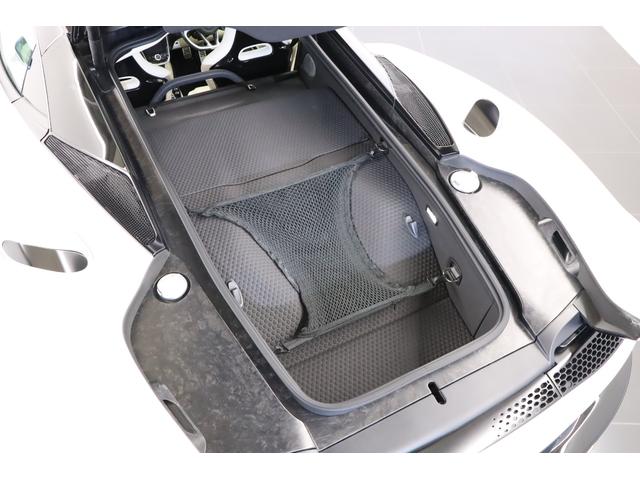 GT ベースグレード タン革 カーボンブレーキ プラクティカリティパック 純正20/21インチアルミ フロントリフト LEDヘッドライト シートヒーター パドルシフト 電動リアゲート B&W IRISナビ バックカメラ(23枚目)