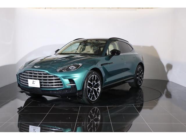 ＤＢＸ ７０７　１オナ　ベージュ革　純正２２インチアルミ　カーボンブレーキ　エアサス　ＬＥＤヘッドライト　クリアテール　ガラスルーフ　電動スポーツプラスシート　前後ベンチレーター　純正ＨＤＤナビ　地デジ（42枚目）