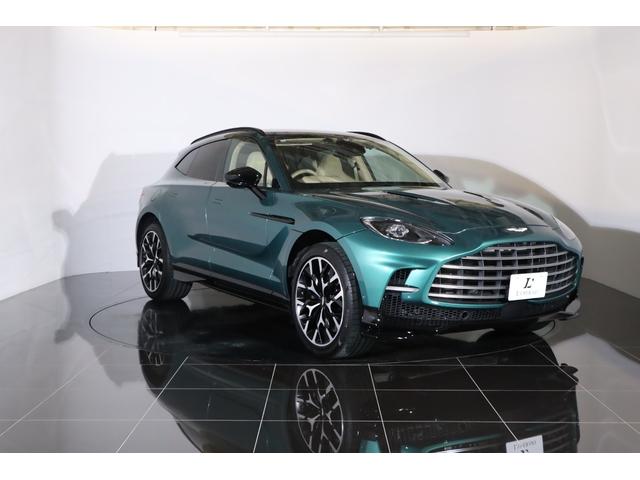 ＤＢＸ ７０７　１オナ　ベージュ革　純正２２インチアルミ　カーボンブレーキ　エアサス　ＬＥＤヘッドライト　クリアテール　ガラスルーフ　電動スポーツプラスシート　前後ベンチレーター　純正ＨＤＤナビ　地デジ（48枚目）