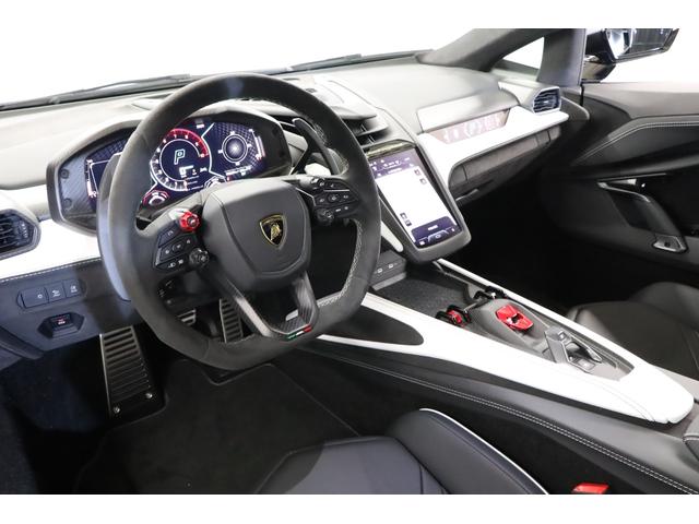 レヴエルト ベースグレード　正規Ｄ車　ＯＰ８５０　フルプロテクション施工車両　２１／２２インチ鍛造ＡＷ　フロントリフト　ブラックスタイルＰＫＧ　黒キャリパー　マトリクスＬＥＤ　ヒーター付フル電動シート　助手席モニター　ＡＣＣ（3枚目）