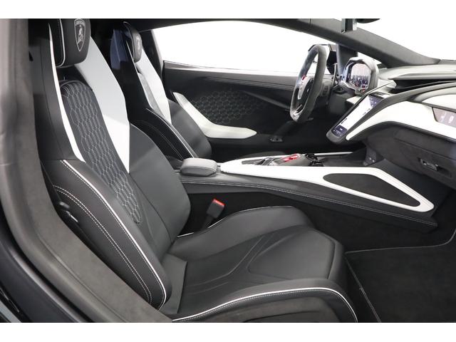 レヴエルト ベースグレード　正規Ｄ車　ＯＰ８５０　フルプロテクション施工車両　２１／２２インチ鍛造ＡＷ　フロントリフト　ブラックスタイルＰＫＧ　黒キャリパー　マトリクスＬＥＤ　ヒーター付フル電動シート　助手席モニター　ＡＣＣ（9枚目）