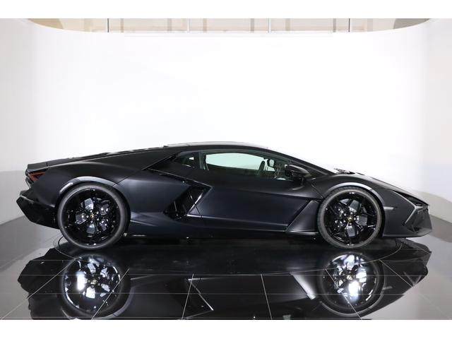 レヴエルト ベースグレード　正規Ｄ車　ＯＰ８５０　フルプロテクション施工車両　２１／２２インチ鍛造ＡＷ　フロントリフト　ブラックスタイルＰＫＧ　黒キャリパー　マトリクスＬＥＤ　ヒーター付フル電動シート　助手席モニター　ＡＣＣ（41枚目）