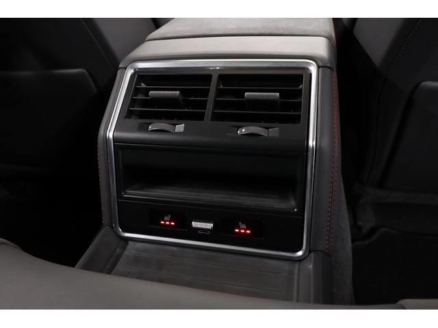 パナメーラ ＧＴＳスポーツツーリスモ　スポーツクロノ　スポエキ　パノラマルーフ　カーボントリムパッケージ　アダプティブスポーツシート　シートヒーター　レッドステッチ／シートベルト　ボーズ　ＰＣＭナビ　全周囲カメラ　純正２０インチホイール（50枚目）