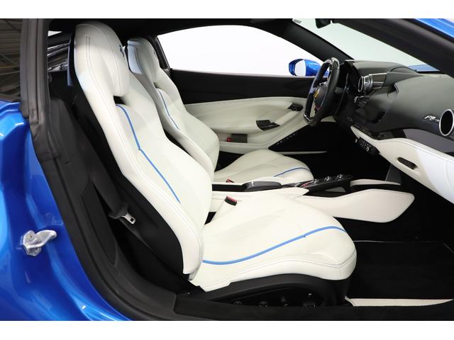 Ｆ８トリブート ベースグレード　左Ｈ　白革　２０インチ鍛造アルミ　フロントリフト　カーボンＦスポイラー／Ｒディフューザー　カーボンステアリング／センタートンネル　フル電動シート　シートヒーター　純正ＨＤＤナビ　バックカメラ　ＥＴＣ（11枚目）