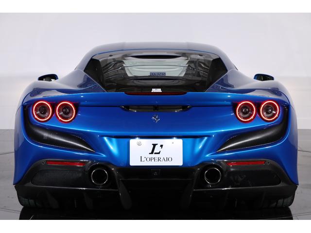 Ｆ８トリブート ベースグレード　左Ｈ　白革　２０インチ鍛造アルミ　フロントリフト　カーボンＦスポイラー／Ｒディフューザー　カーボンステアリング／センタートンネル　フル電動シート　シートヒーター　純正ＨＤＤナビ　バックカメラ　ＥＴＣ（18枚目）