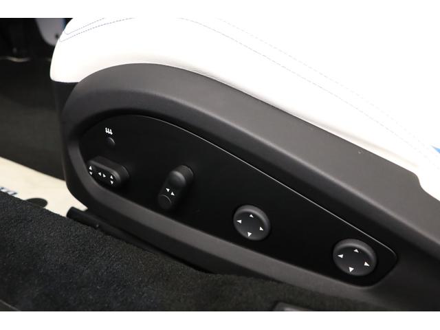 Ｆ８トリブート ベースグレード　左Ｈ　白革　２０インチ鍛造アルミ　フロントリフト　カーボンＦスポイラー／Ｒディフューザー　カーボンステアリング／センタートンネル　フル電動シート　シートヒーター　純正ＨＤＤナビ　バックカメラ　ＥＴＣ（21枚目）