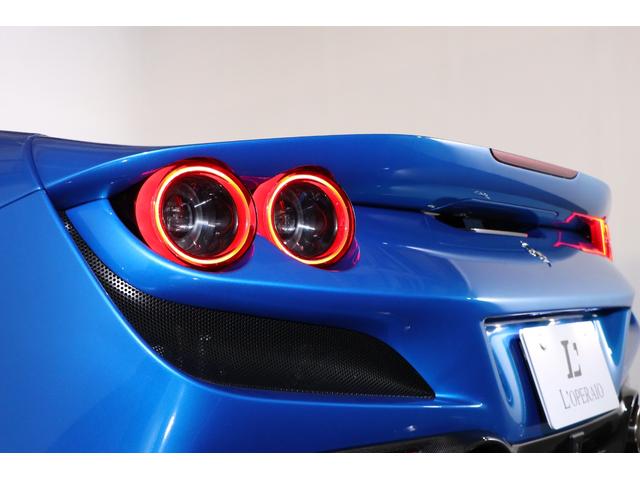 Ｆ８トリブート ベースグレード　左Ｈ　白革　２０インチ鍛造アルミ　フロントリフト　カーボンＦスポイラー／Ｒディフューザー　カーボンステアリング／センタートンネル　フル電動シート　シートヒーター　純正ＨＤＤナビ　バックカメラ　ＥＴＣ（48枚目）