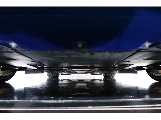 Ｆ８トリブート ベースグレード　左Ｈ　白革　２０インチ鍛造アルミ　フロントリフト　カーボンＦスポイラー／Ｒディフューザー　カーボンステアリング／センタートンネル　フル電動シート　シートヒーター　純正ＨＤＤナビ　バックカメラ　ＥＴＣ（50枚目）