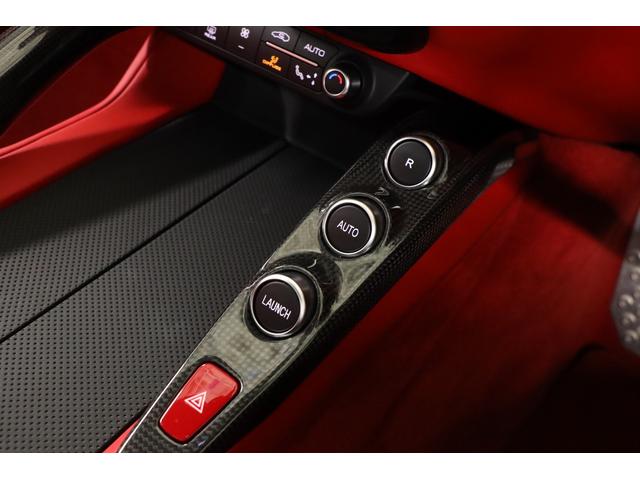 GTC4ルッソ T 赤革 20インチ鍛造アルミ フロントリフト カーボンFスポイラー/エアベント/Sスカート パノラマルーフ カーボンステアリング/ブリッジ 助手席ディスプレイ 純正HDDナビ フロント/バックカメラ(16枚目)