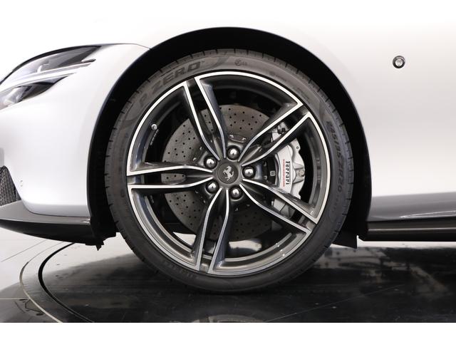 ローマスパイダー ベースグレード　左Ｈ　１オーナー　有償色　茶幌　２０インチ鍛造ホイール　カーボンＦスポイラー／Ｓスカート／Ｒディフューザー　スポーツテールパイプ　カーボンＬＥＤステアリング　フル電動シート　ベンチレーター　ＪＢＬ（5枚目）