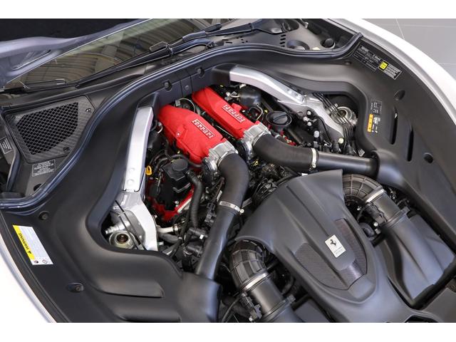 ローマスパイダー ベースグレード　左Ｈ　１オーナー　有償色　茶幌　２０インチ鍛造ホイール　カーボンＦスポイラー／Ｓスカート／Ｒディフューザー　スポーツテールパイプ　カーボンＬＥＤステアリング　フル電動シート　ベンチレーター　ＪＢＬ（6枚目）