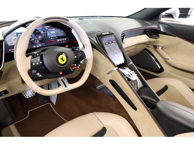 ローマスパイダー ベースグレード　左Ｈ　１オーナー　有償色　茶幌　２０インチ鍛造ホイール　カーボンＦスポイラー／Ｓスカート／Ｒディフューザー　スポーツテールパイプ　カーボンＬＥＤステアリング　フル電動シート　ベンチレーター　ＪＢＬ（9枚目）