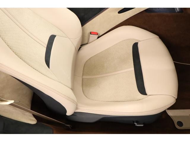 ローマスパイダー ベースグレード　左Ｈ　１オーナー　有償色　茶幌　２０インチ鍛造ホイール　カーボンＦスポイラー／Ｓスカート／Ｒディフューザー　スポーツテールパイプ　カーボンＬＥＤステアリング　フル電動シート　ベンチレーター　ＪＢＬ（13枚目）