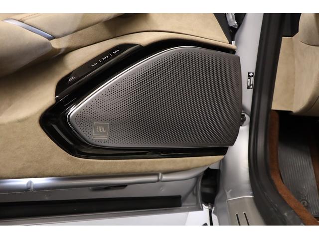 ローマスパイダー ベースグレード　左Ｈ　１オーナー　有償色　茶幌　２０インチ鍛造ホイール　カーボンＦスポイラー／Ｓスカート／Ｒディフューザー　スポーツテールパイプ　カーボンＬＥＤステアリング　フル電動シート　ベンチレーター　ＪＢＬ（18枚目）