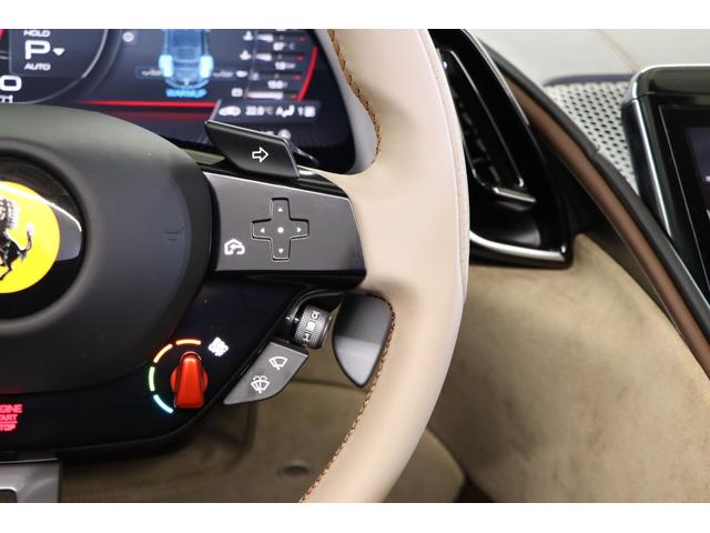 ローマスパイダー ベースグレード　左Ｈ　１オーナー　有償色　茶幌　２０インチ鍛造ホイール　カーボンＦスポイラー／Ｓスカート／Ｒディフューザー　スポーツテールパイプ　カーボンＬＥＤステアリング　フル電動シート　ベンチレーター　ＪＢＬ（21枚目）