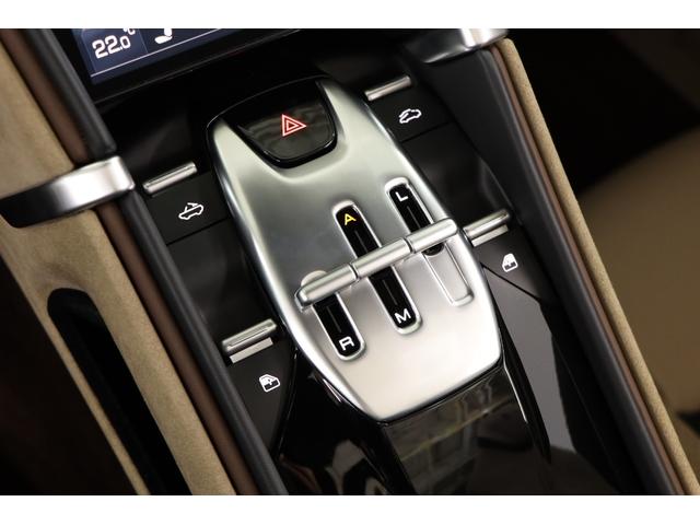 ローマスパイダー ベースグレード　左Ｈ　１オーナー　有償色　茶幌　２０インチ鍛造ホイール　カーボンＦスポイラー／Ｓスカート／Ｒディフューザー　スポーツテールパイプ　カーボンＬＥＤステアリング　フル電動シート　ベンチレーター　ＪＢＬ（31枚目）