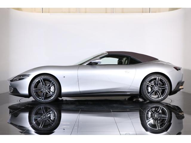 ローマスパイダー ベースグレード　左Ｈ　１オーナー　有償色　茶幌　２０インチ鍛造ホイール　カーボンＦスポイラー／Ｓスカート／Ｒディフューザー　スポーツテールパイプ　カーボンＬＥＤステアリング　フル電動シート　ベンチレーター　ＪＢＬ（41枚目）